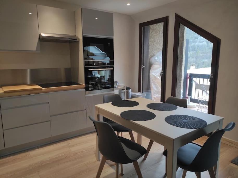 Appartement Vue Montagne, Cosy Et Chaleureux Briancon  Exterior photo